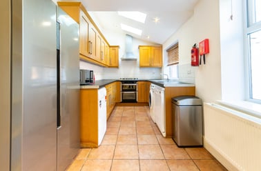 Goldspink Lane, Jesmond Vale, Newcastle - Image 2
